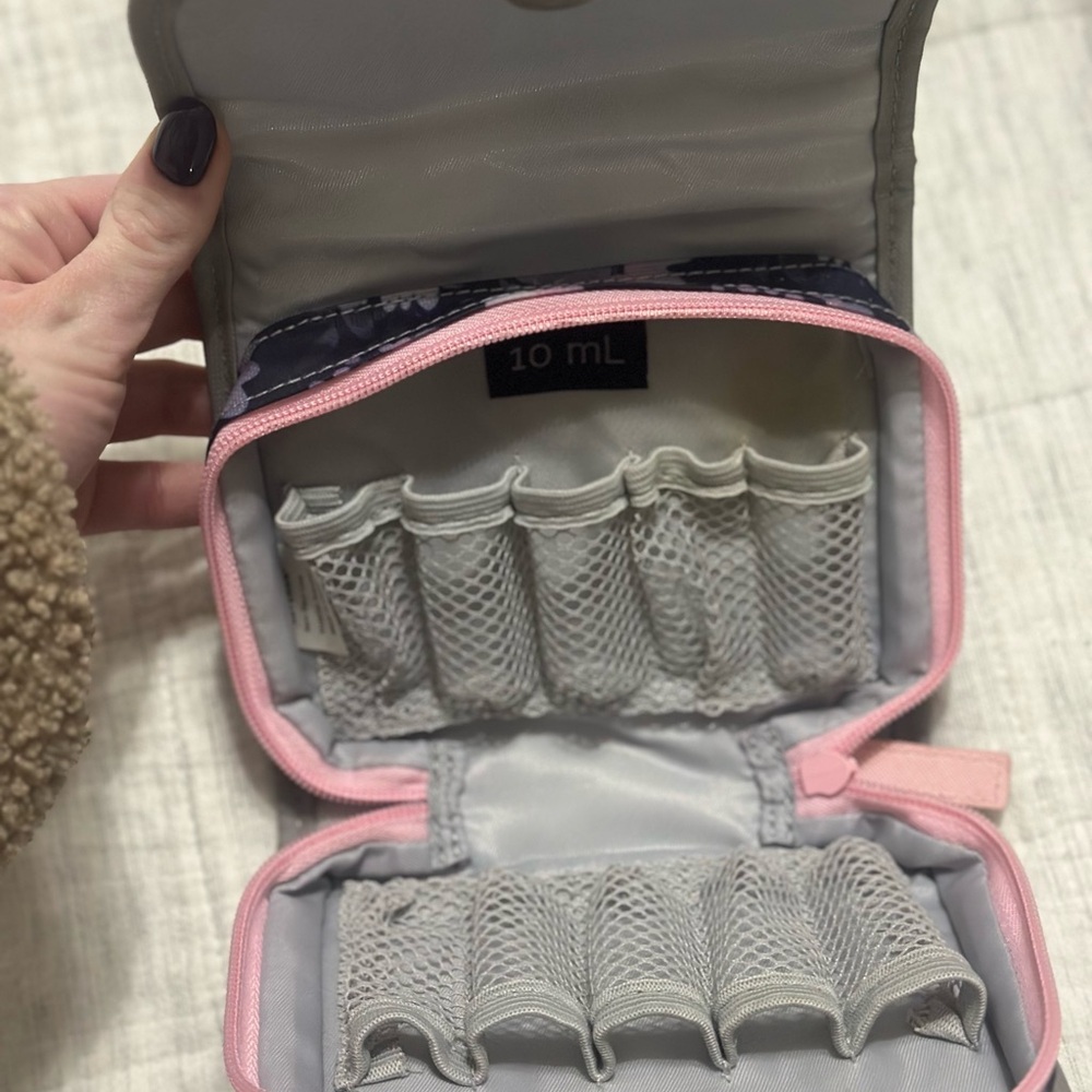 Doterra Fleur essential oil case - Picture 2 of 6